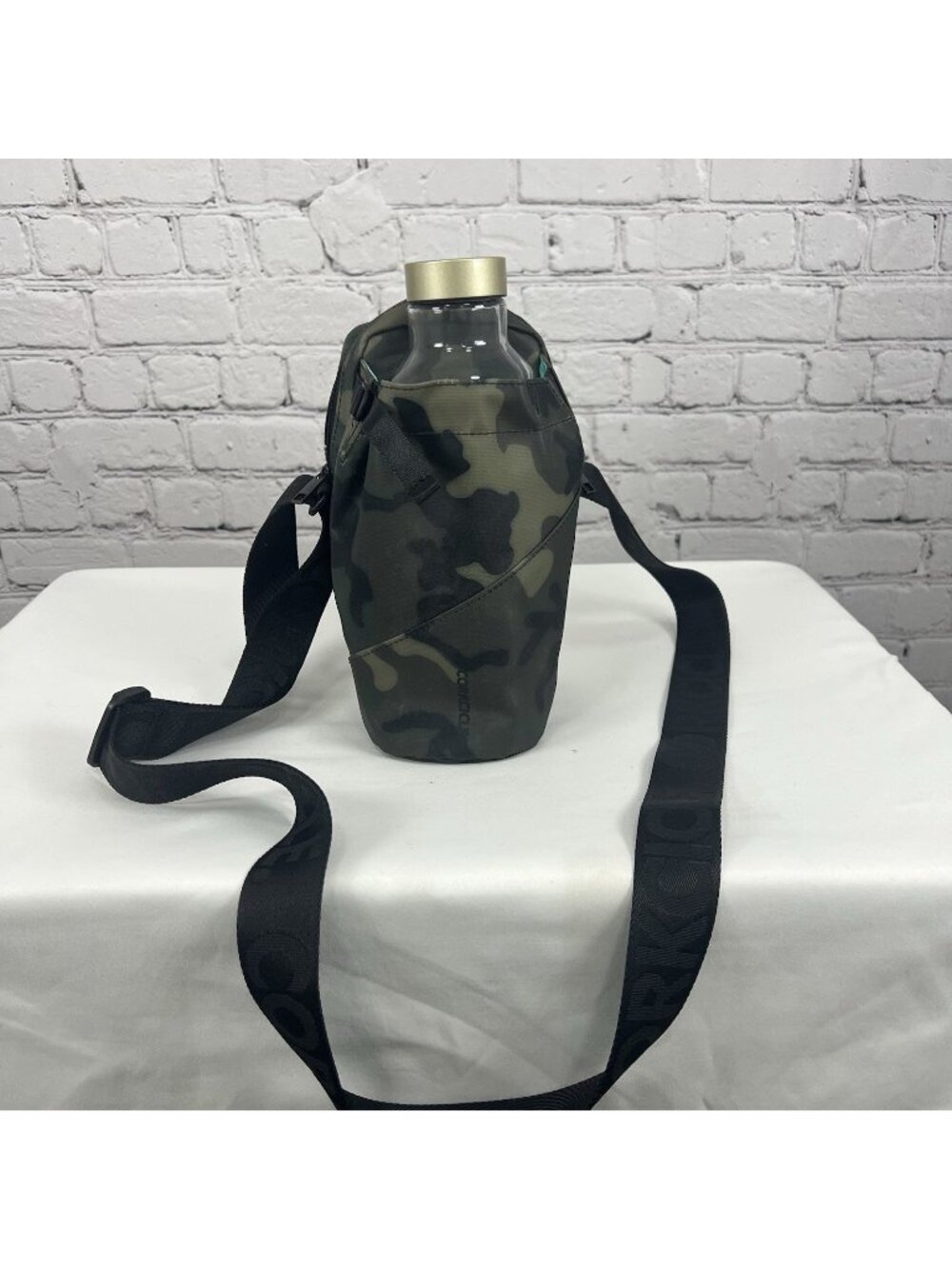 Corkcicle Camo Crossbody 20oz Glass Insulated Water Bottle Sling Bag Pocket